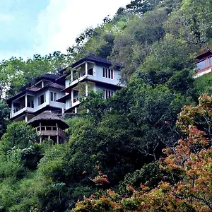4* Resort Blackberry Hills Nature &